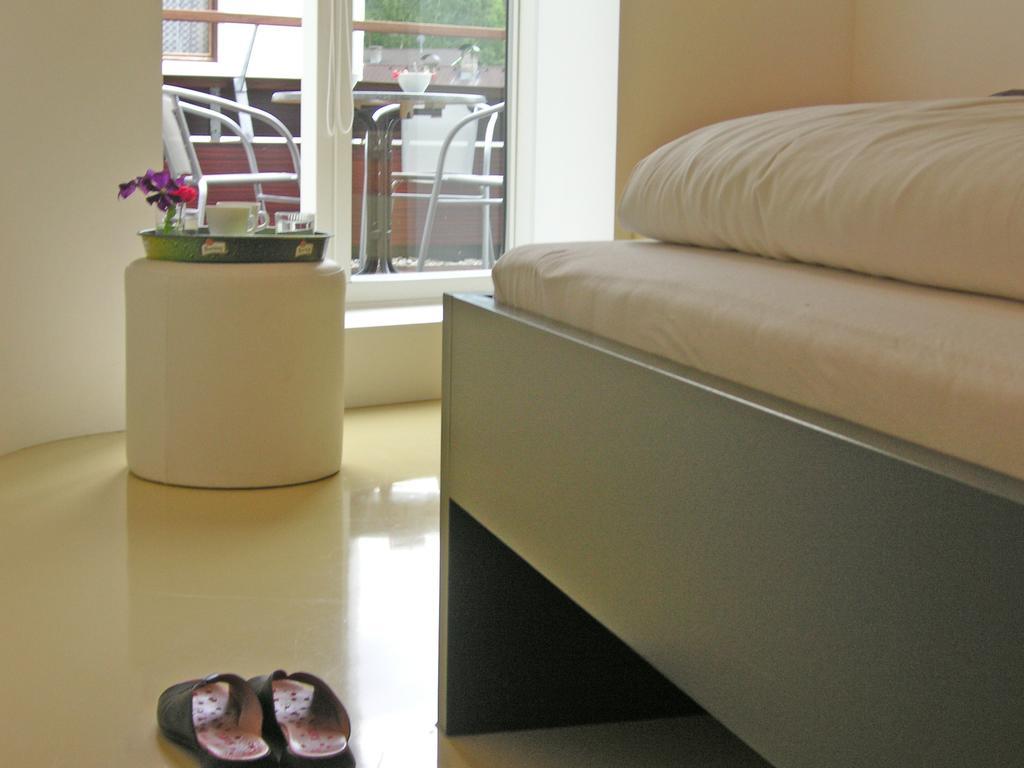 Sun Matrei Design Apartments Матрей ин Остирол Стая снимка