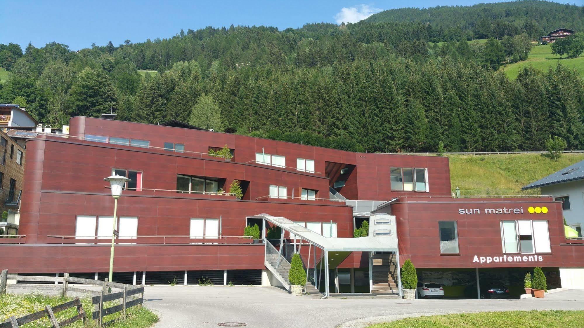 Sun Matrei Design Apartments Матрей ин Остирол Екстериор снимка