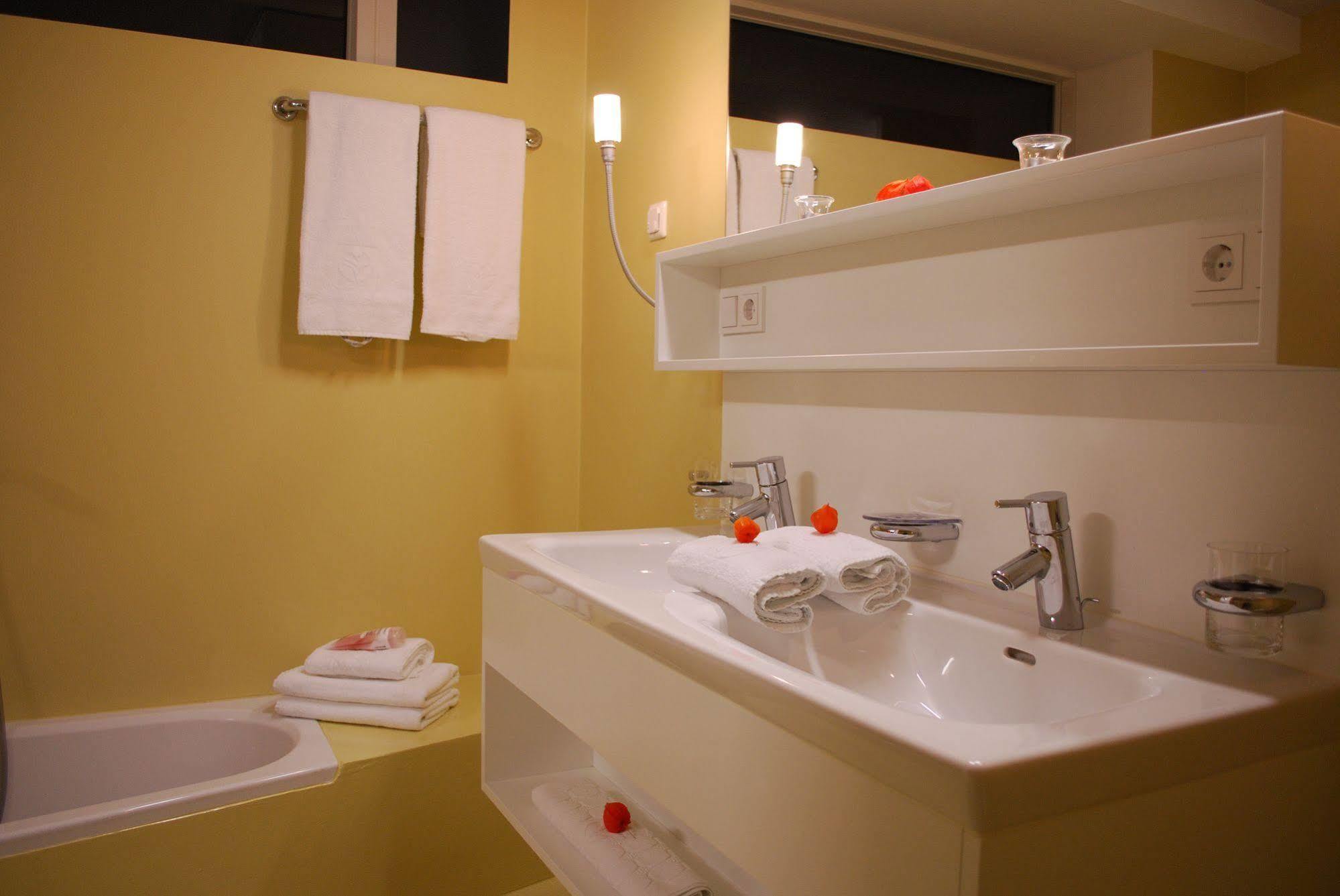 Sun Matrei Design Apartments Матрей ин Остирол Екстериор снимка